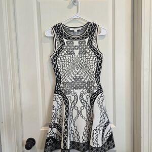 Diane Von Furstenberg Monochrome Patterned Mini Dress